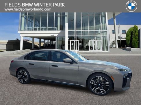 New 2026 BMW 740i RWD image 1