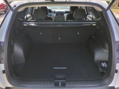 Certified 2024 Hyundai Tucson SEL FWD image 13