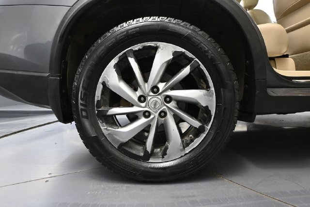 Used 2014 Nissan Rogue SL w/ SL Premium Package FWD image 14
