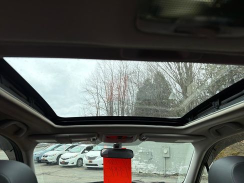 Used 2017 Subaru Forester 2.5i Touring image 14