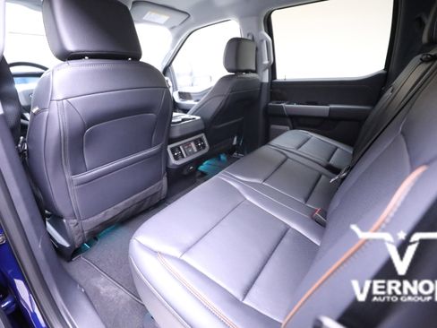 New 2026 Ford F250 Lariat w/ Black Appearance Package image 9