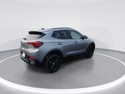 Used 2024 Buick Encore GX Sport Touring image 8