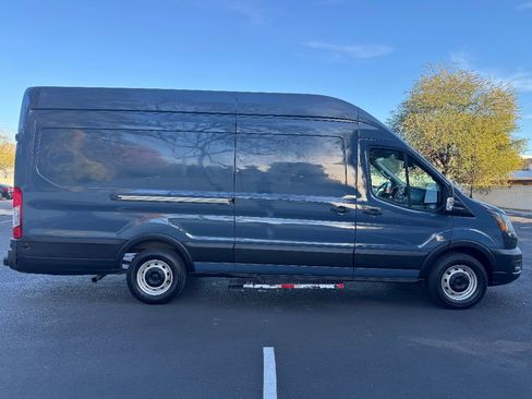 Used 2020 Ford Transit 250 148 High Roof Extended image 5