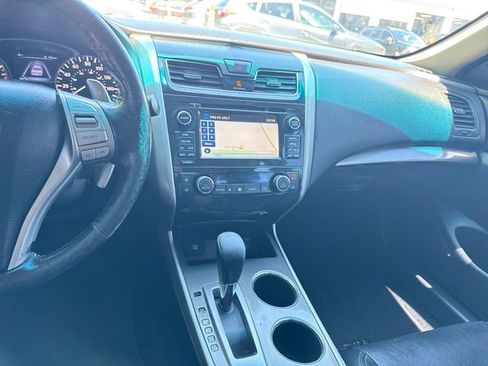 Used 2015 Nissan Altima 3.5 SL FWD image 24