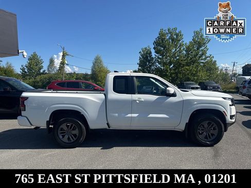 Used 2025 Nissan Frontier SV image 8