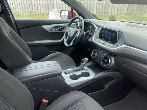 Used 2019 Chevrolet Blazer LT FWD image 38