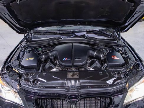 Used 2006 BMW M5 RWD image 16