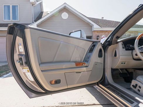 Used 2004 Cadillac XLR image 34