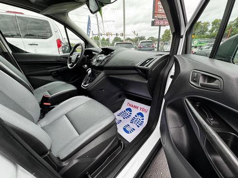 Used 2016 Ford Transit Connect XL image 6