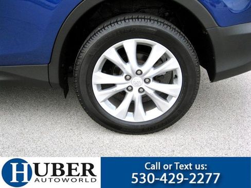 Used 2015 Toyota RAV4 Limited image 17