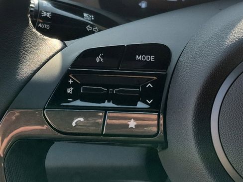 New 2026 Hyundai Elantra SEL Sport Premium image 25