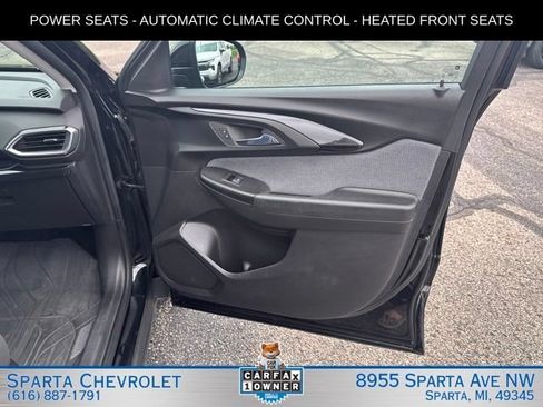 Used 2023 Chevrolet TrailBlazer LT AWD/4WD image 28