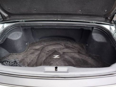 Used 2005 Nissan 350Z Touring image 10