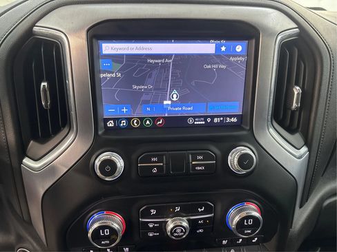 Used 2022 GMC Sierra 1500 SLT w/ SLT Premium Plus Package AWD/4WD image 35