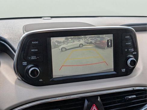 Used 2020 Hyundai Santa Fe SE image 37