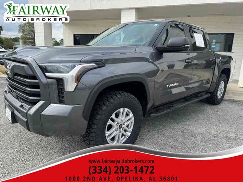 Used 2024 Toyota Tundra SR5 w/ SR5 Premium Package AWD/4WD image 34