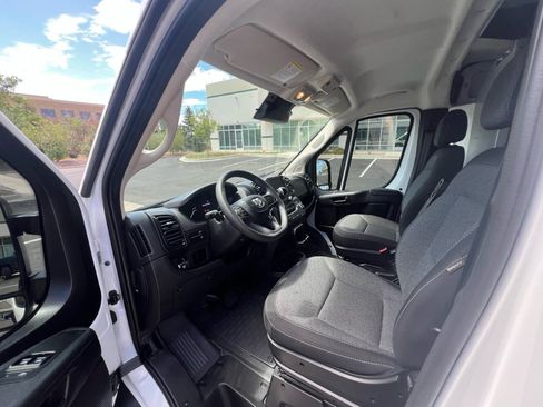 Used 2024 RAM ProMaster 2500 FWD image 21