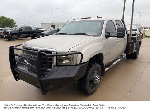 Used 2009 GMC Sierra 3500 SLT w/ SLT Convenience Package AWD/4WD image 3