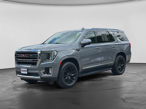 Used 2022 GMC Yukon SLT w/ SLT Premium Package AWD/4WD image 3