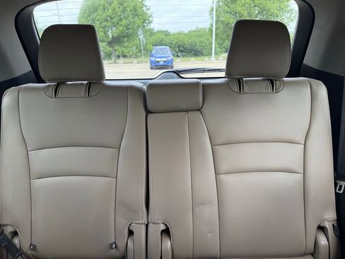 Used 2020 Honda Pilot Touring image 23