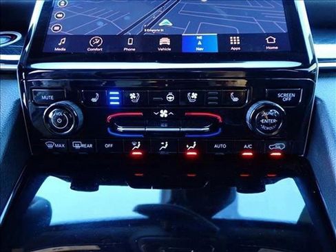 Used 2023 Jeep Grand Cherokee Trailhawk image 21