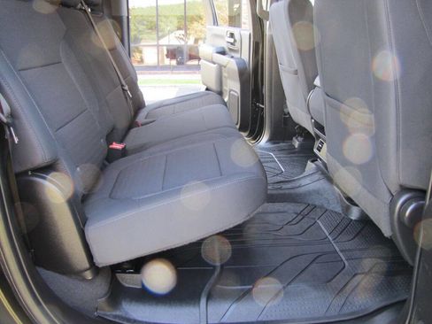 Used 2023 Chevrolet Silverado 2500 Custom image 23