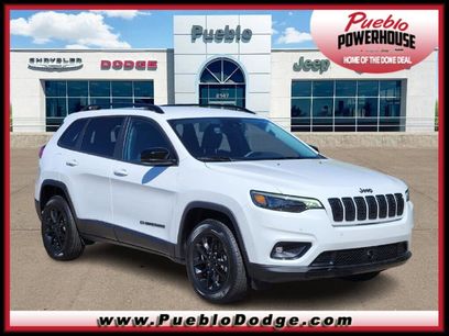 Used 2023 Jeep Cherokee Altitude Lux