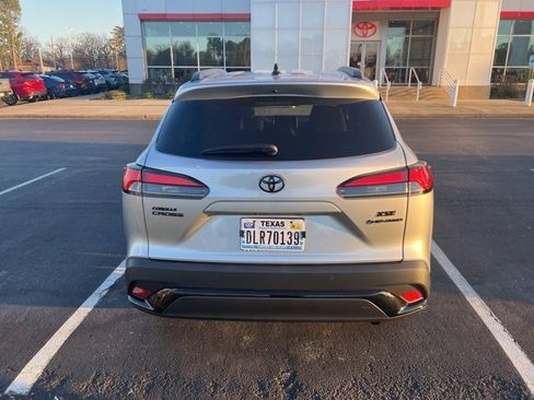 Used 2025 Toyota Corolla Cross AWD Hybrid image 9