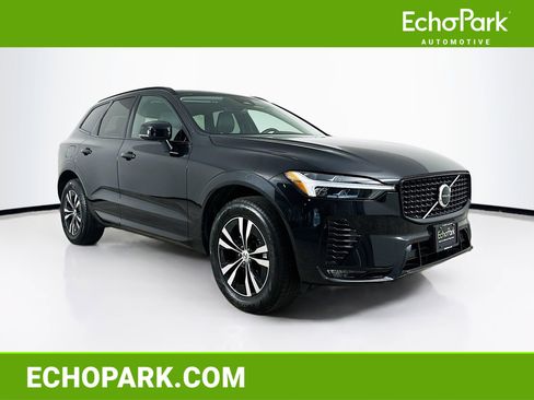 Used 2024 Volvo XC60 B5 Core AWD/4WD image 1