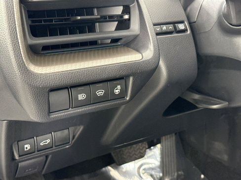 Certified 2024 Toyota Prius Limited w/ Limited Premium Package FWD image 16