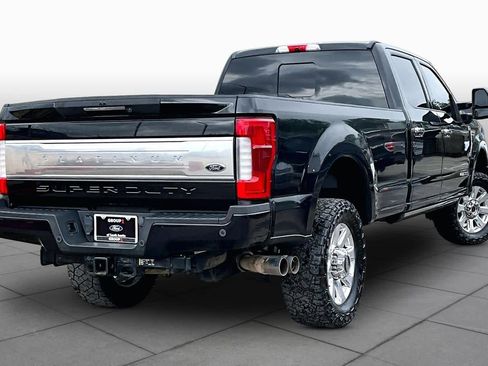 Used 2019 Ford F350 Platinum w/ Platinum Ultimate Package AWD/4WD image 13