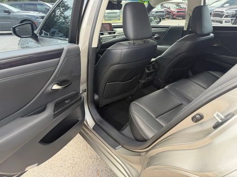 Used 2020 Lexus ES 350 w/ Premium Package FWD image 27