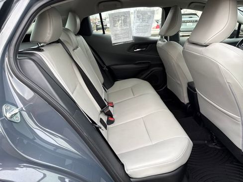 Used 2024 Toyota Prius XLE image 12