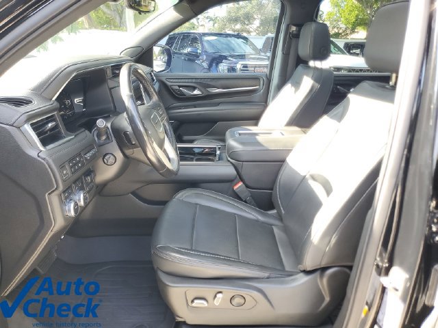 Certified 2022 GMC Yukon XL Denali w/ Denali Premium Package AWD/4WD image 18