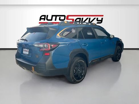 Used 2025 Subaru Outback Wilderness AWD/4WD image 7