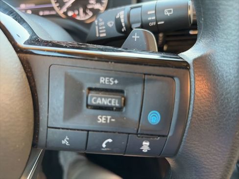 Certified 2022 Nissan Rogue SV image 13