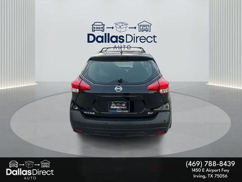 Used 2020 Nissan Kicks SV image 7