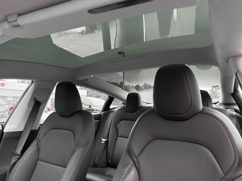 Used 2024 Tesla Model 3 Standard Range RWD image 26