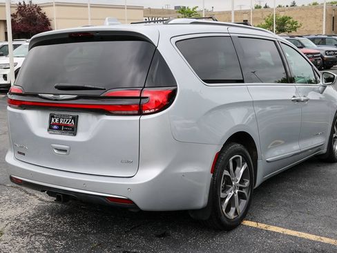 Used 2022 Chrysler Pacifica Pinnacle AWD/4WD image 28