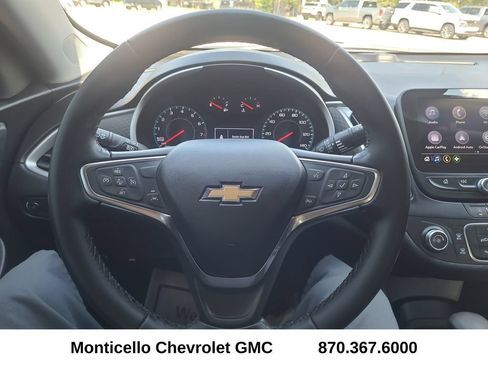 Used 2025 Chevrolet Malibu RS FWD image 15