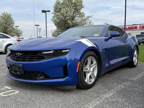 Certified 2021 Chevrolet Camaro LT image 2