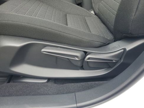 New 2026 Honda HR-V LX image 14