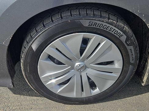 Used 2022 Nissan Leaf S image 7