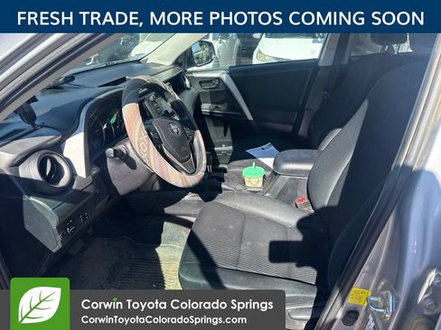 Used 2016 Toyota RAV4 LE AWD/4WD image 10