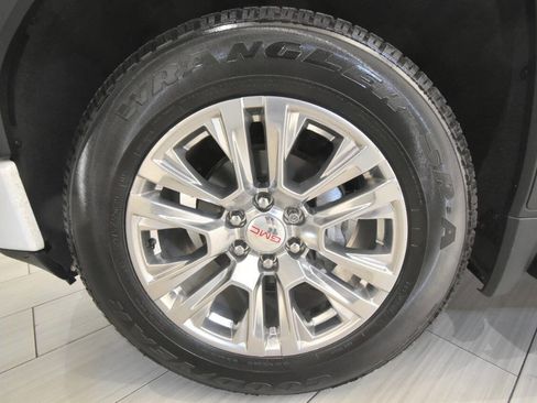 Used 2021 GMC Sierra 1500 Denali AWD/4WD image 12
