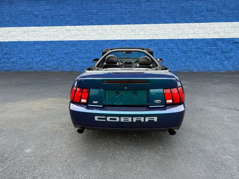 Used 2004 Ford Mustang Cobra RWD image 16