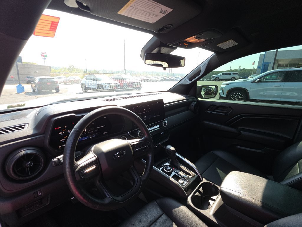 Used 2024 Chevrolet Colorado Trail Boss w/ Advanced Trailering Package AWD/4WD image 16