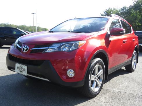 Used 2015 Toyota RAV4 XLE AWD/4WD image 1