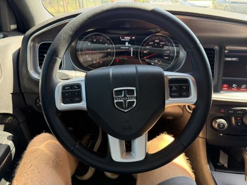 Used 2014 Dodge Charger R/T RWD image 28