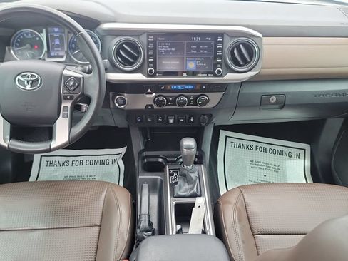 Certified 2022 Toyota Tacoma Limited RWD image 22